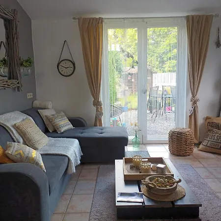 Apartment Chez Seb & Lulu, D'hotes Neufchateau